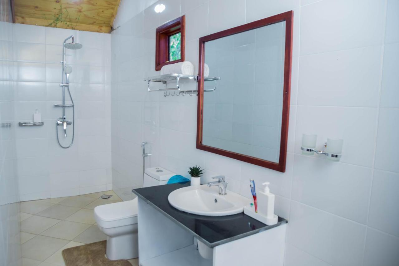 Shose Farmhouse Chalets & Campsite 모시 외부 사진