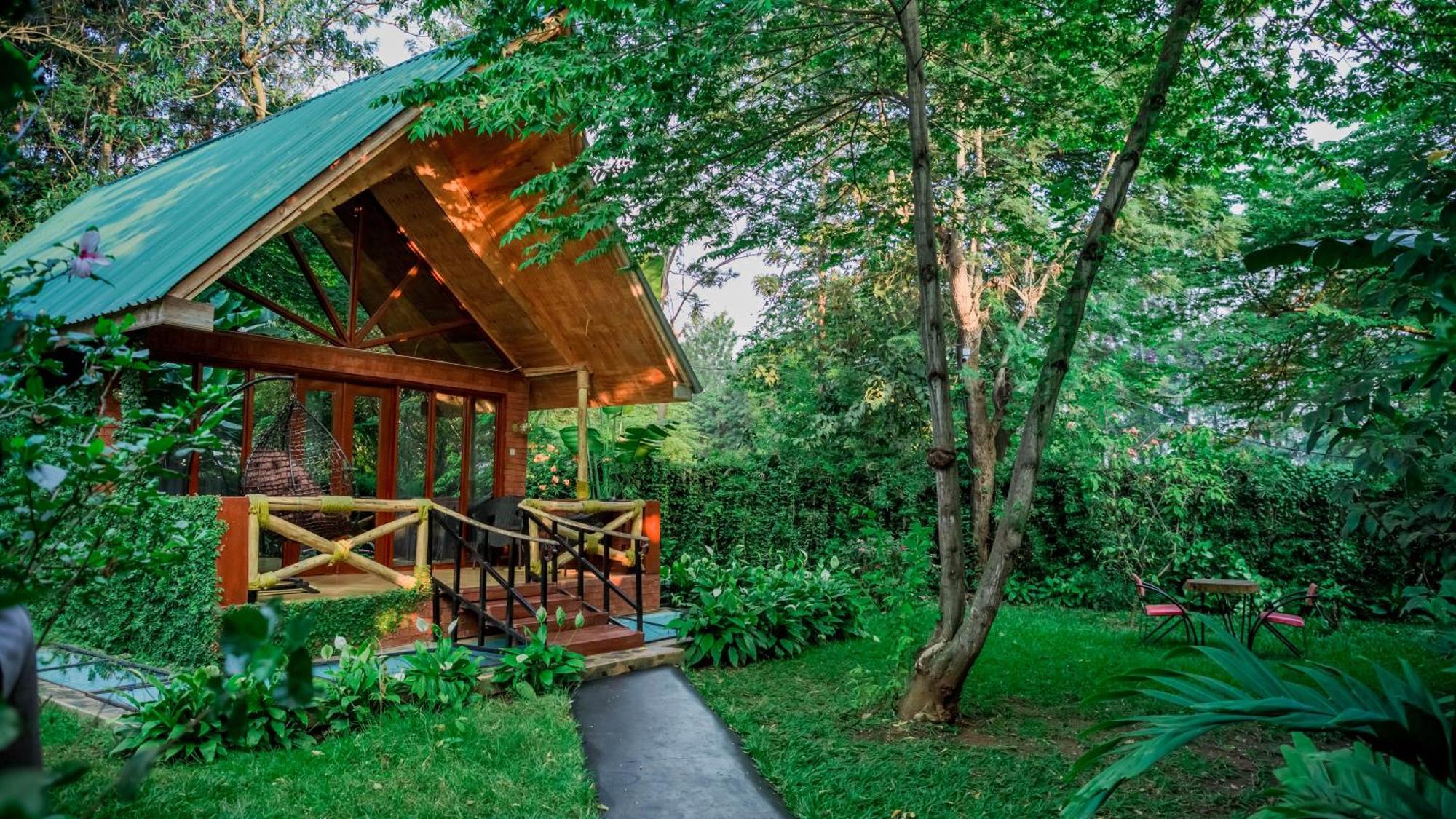 Shose Farmhouse Chalets & Campsite 모시 외부 사진