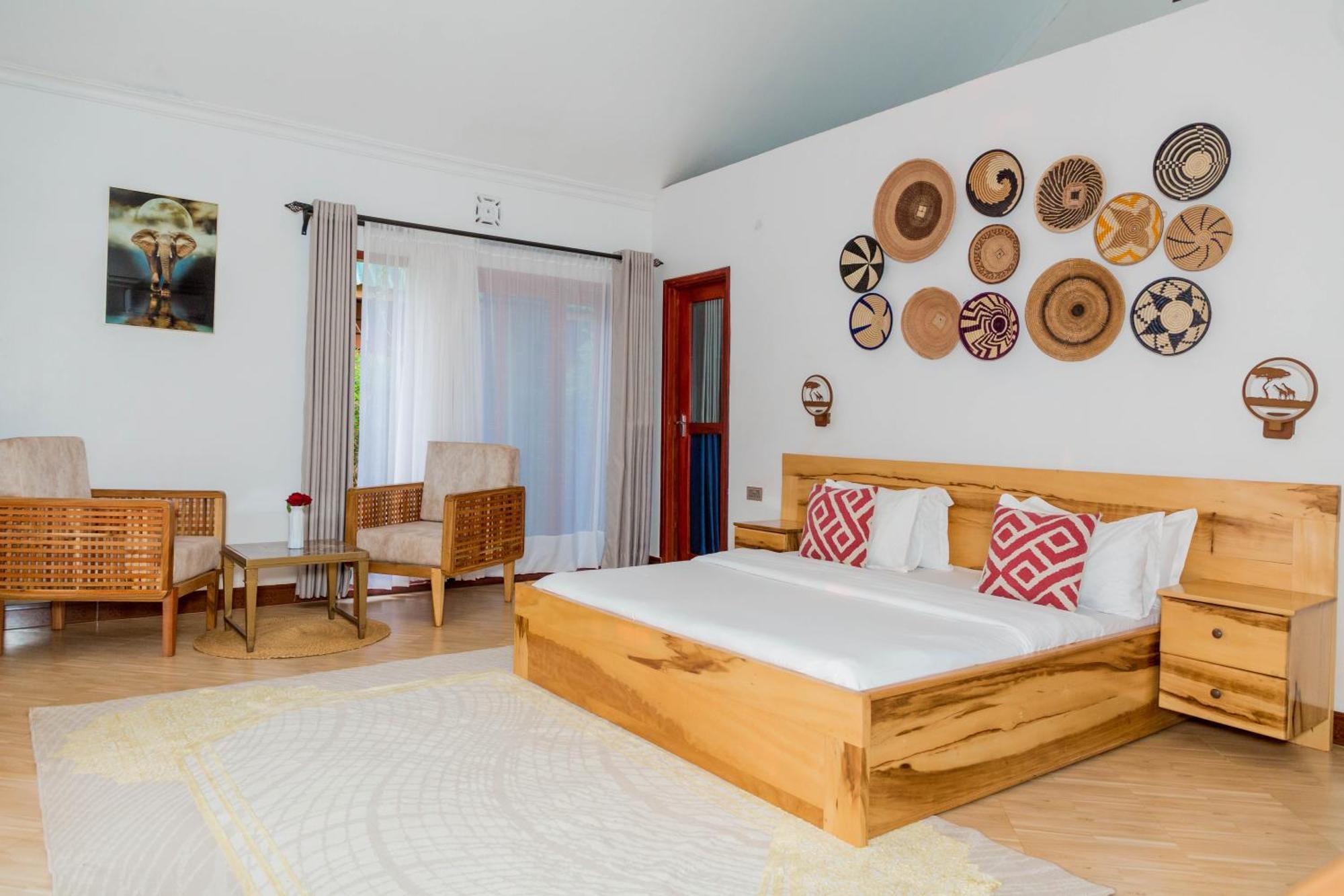 Shose Farmhouse Chalets & Campsite 모시 외부 사진