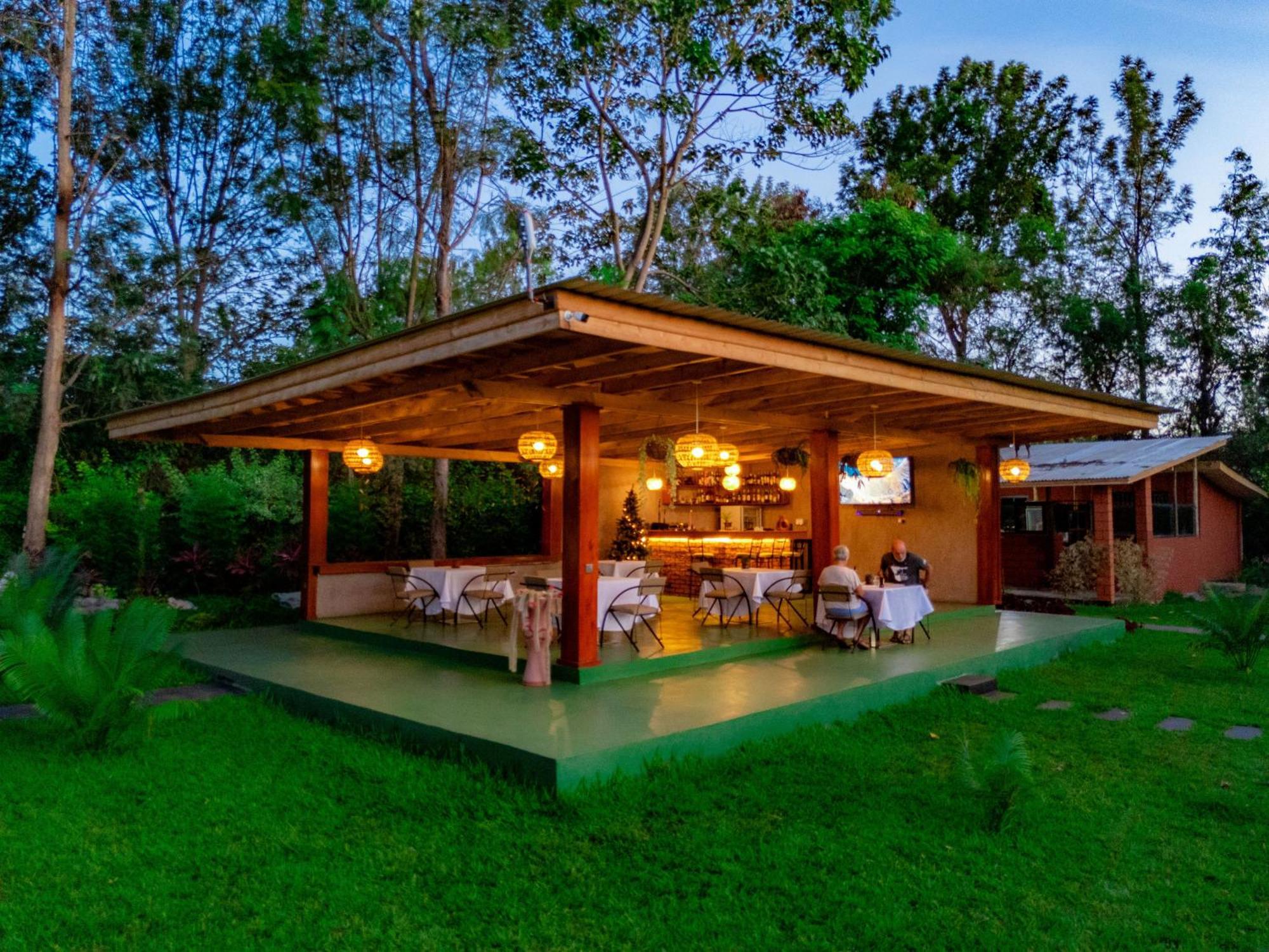 Shose Farmhouse Chalets & Campsite 모시 외부 사진